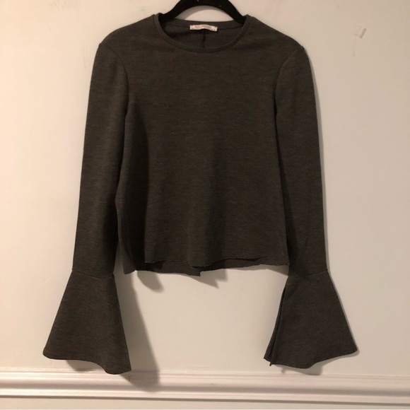 Zara Trafaluc Gray Belle Sleeve Long Sleeve Blouse Size Small - Picture 1 of 8
